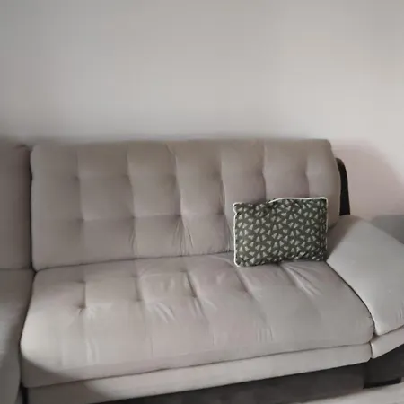 With Free Parking - Center *