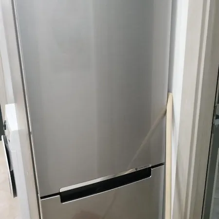 With Free Parking - Center Апартаменти Пловдив