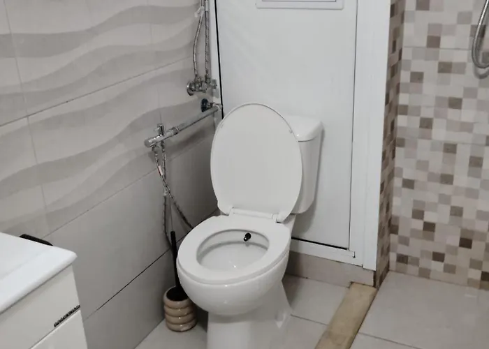 With Free Parking - Center